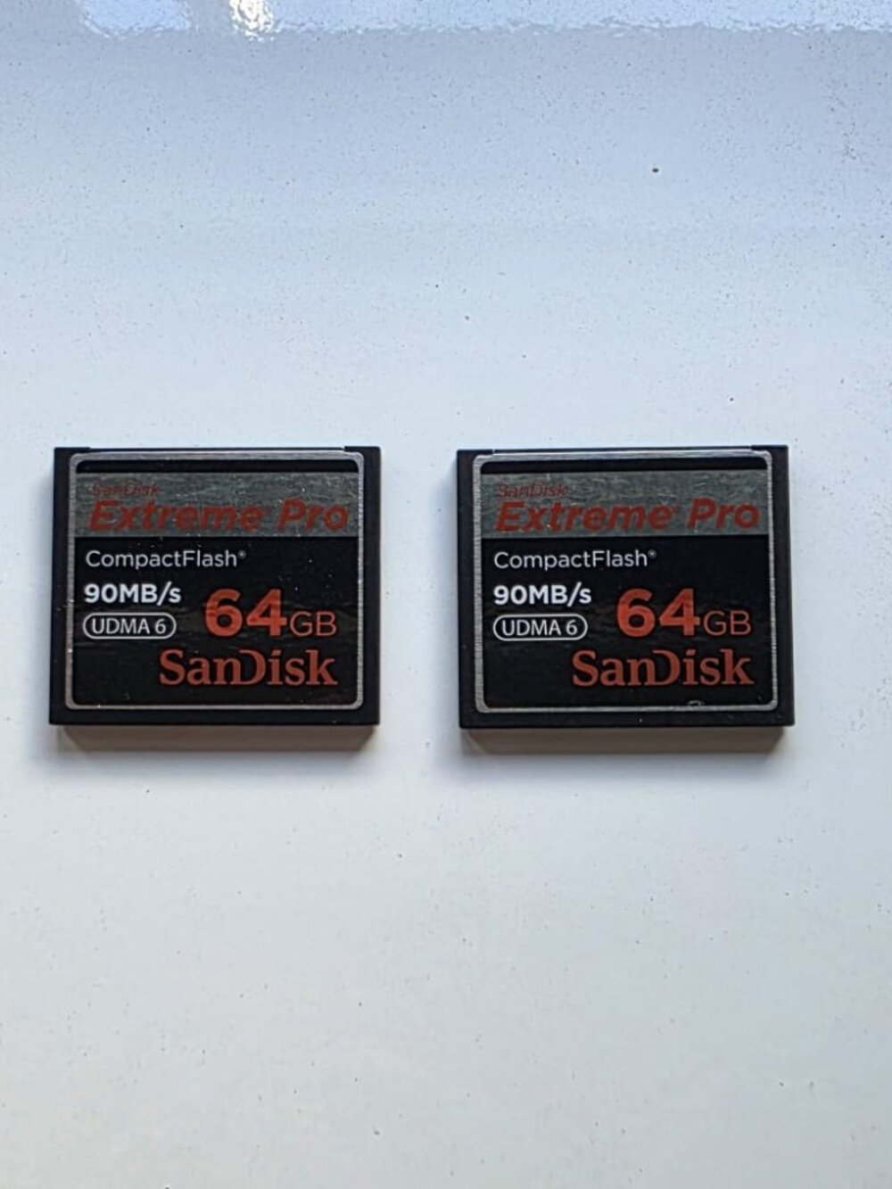 SanDisk 64 GB X 2